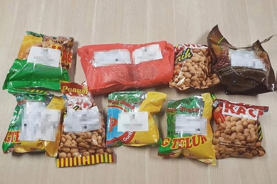 DILARANG SELUDUP TELUR PENYU: Penyu adalah spesies terancam dan orang ramai dilarang mengimport, mengeksport, menjual atau mempamerkan sebarang bahagian atau derivatif berkaitan penyu.