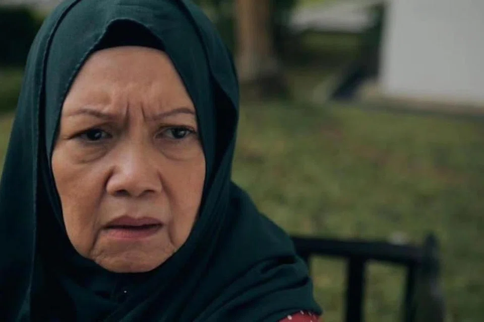 NORA SAMOSIR: Serap watak wanita Muslim yang bakal mengerjakan haji. 