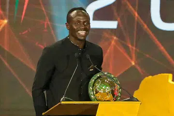 PEMAIN TERBAIK: Mane ditabal sebagai Pemain Terbaik Afrika 2019, mengatasi rakan sepasukan Mohamed Salah dan pemain Manchester City, Riyad Mahrez. - Foto AFP