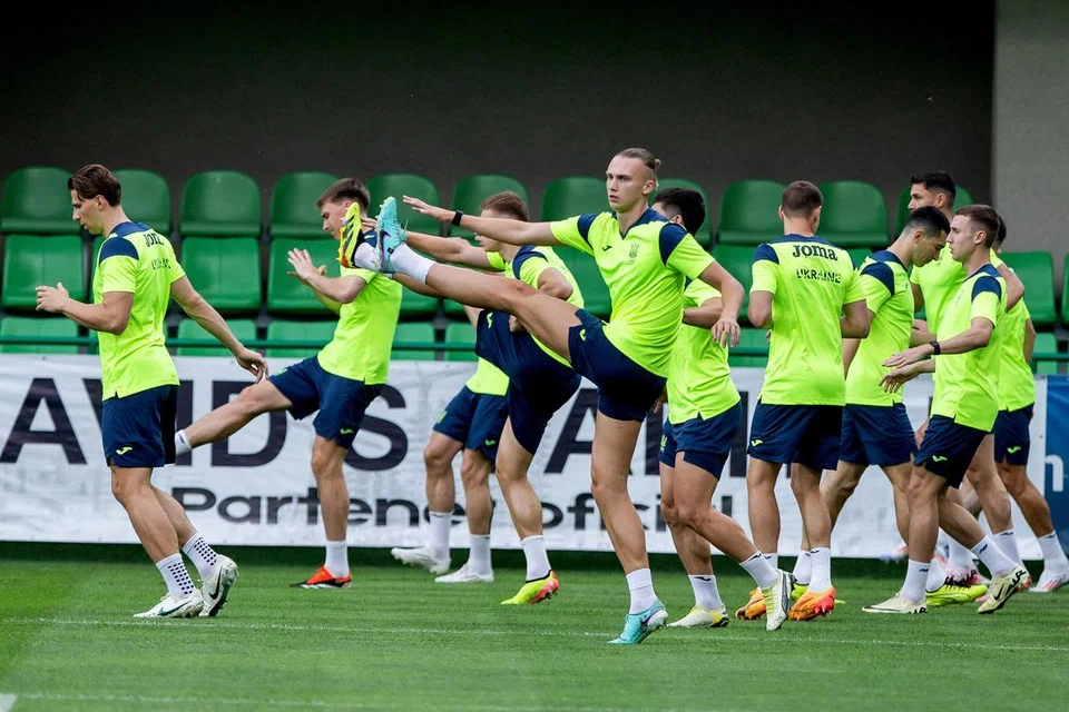 Pemain Ukraine bergiat membuat persiapan menjelang kejohanan Euro 2024, dengan pasukan itu bakal menentang Romania pada 17 Jun.