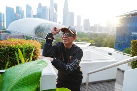 Penghibur tempatan Roslan Shah, yang lebih dikenali dengan nama gelaran Cik Lan, menegaskan bahawa beliau tidak mahu terlibat dalam kemelut yang membabitkan usahawan dan pempengaruh Mohammad Hussin Said, ataupun MangoBossKu. 