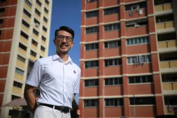 Peguam jenayah, Encik Marshall Lim, 38 tahun, diperkenal secara rasmi kepada media pada 13 April sebagai calon PAP di SMC Hougang. 