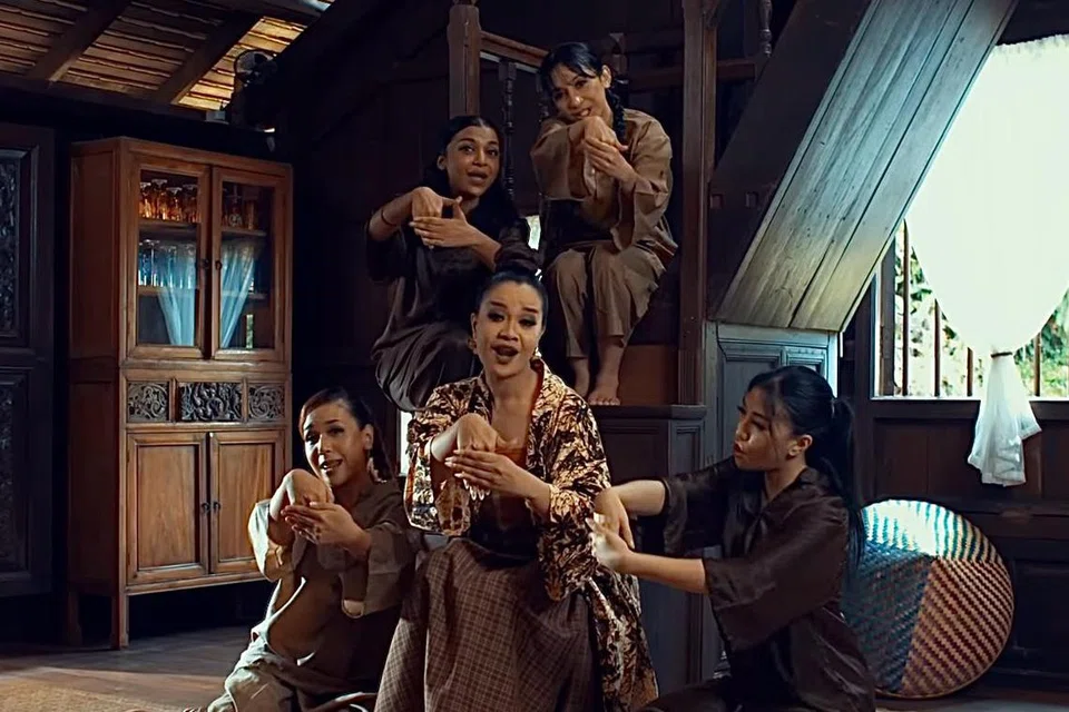 serumpun, lagu raya, mimi fly, hits