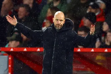 TERUS PIMPIN: Biar apa pun yang diperkatakan, Erik ten Hag menganggap dirinya pengurus yang akan terus memimpin United sehingga mencapai kejayaan.