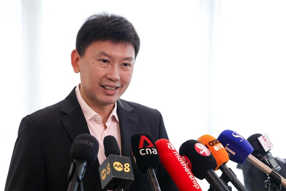 Menteri Pengangkutan, Encik Chee Hong Tat, berkata sebanyak 100,000 kenderaan telah memasang peranti dalam kenderaan (OBU) setakat ini. 