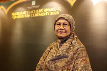 Ustazah Tapsirah Hassan, asatizah, madrasah