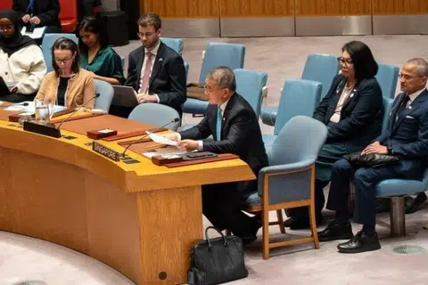 Menteri Undang-Undang Singapura, Encik Edwin Tong, menyampaikan kenyataan bersama bertajuk “Teknologi Baharu dan Keselamatan Maritim: Kesan terhadap Keamanan dan Keselamatan” kepada Majlis Keselamatan Pertubuhan Bangsa-Bangsa Bersatu (PBB) bagi pihak Fiji, Jamaica, Malta dan Singapura, di Ibu Pejabat PBB di New York pada 29 Oktober.