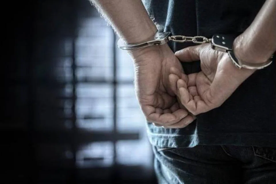 Seorang ketua balai polis di Kuala Lumpur didapati positif empat jenis dadah ketika ditahan semasa asyik berhibur di sebuah pusat hiburan. 