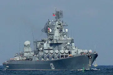 KOS PEPERANGAN: Kapal peluru berpandu Russia Moskva bernilai AS$750 juta karam pada 14 April lalu akibat kerosakan selepas ia diserang peluru berpandu Ukraine. - Foto AFP