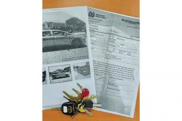 PERISTIWA PAHIT: Pasangan suami isteri telah membuat laporan polis di JB dan Singapura ekoran kereta Toyota Wish mereka didapati hilang di Aeon Bukit Indah. - Foto BH oleh SAINI SALLEH