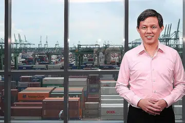 TRANSFORMASI JANGKA PANJANG: Encik Chan menggariskan usaha memperkukuh kekuatan, prasarana serta rakyat dan perniagaan untuk mempersiap Singapura bagi hari muka, selain memberi tumpuan kepada usaha membantu pekerja yang terjejas dek Covid-19 sekarang. - Foto MCI