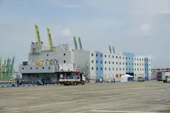 PENGINAPAN LEPAS PANTAI: Pekerja warga asing akan ditempatkan di tempat penginapan lepas pantai buat sementara dan perlu mematuhi peraturan kesihatan awam yang ketat seperti yang ditetapkan Kementerian Kesihatan, seperti mengurangkan hubungan dengan penghuni lain. 