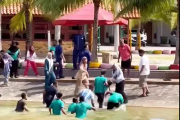 Seorang kanak-kanak lelaki berusia sembilan tahun ditemukan lemas dalam tasik di sebuah pusat peranginan di Port Dickson petang 24 Mac.