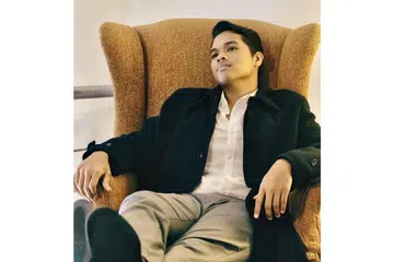 MAJLIS TERTUTUP: Majlis pernikahan penyanyi, Aizat Amdan, dengan pengurusnya, Elyssa Alia Ilias akan berlangsung pada 14 Ogos ini secara tertutup di sebuah premis acara, di Puchong, Selangor. - Foto INSTAGRAM AIZAT AMDAN