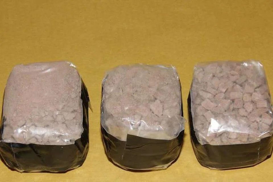 CNB merampas heroin seberat kira-kira 1.4kg dan bernilai lebih $99,000 dalam operasi di Yishun. 