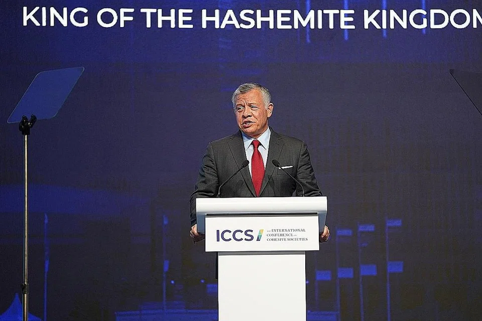 GALAK KEHARMONIAN: Raja Abdullah II antara lain menggariskan juga dua langkah lain bagi mempertahan perpaduan sosial dunia, iaitu bersatu padu menggalak keamanan dan keharmonian serta kekal komited buat jangka masa panjang. - Foto ICCS