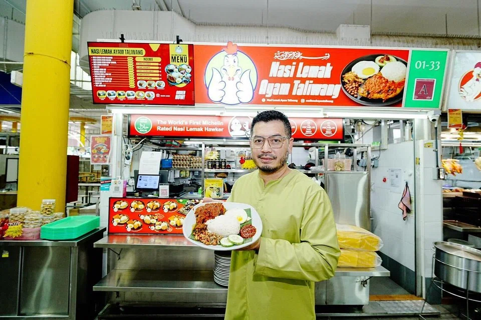Pengasas Nasi Lemak Ayam Taliwang, Encik Noorman Mubarak, mengekalkan rasa yang sama melalui bahan masakan serta proses yang bermula daripada dapur pusat. Cawangan di Yishun merupakan cawangan pertama dan kini sudah berkembang kepada hampir 30 cawangan di serata Singpura. 