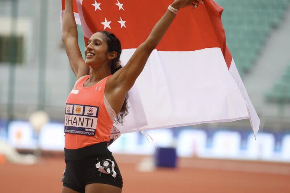INSPIRASI: Pereira menjuarai acara 100 meter dan 200 meter larian pecut wanita dalam Kejohanan Olahraga Asia di Bangkok, Thailand pada Julai -menamatkan kemarau pingat Singapura selama 16 tahun pada perlumbaan Asia itu. 