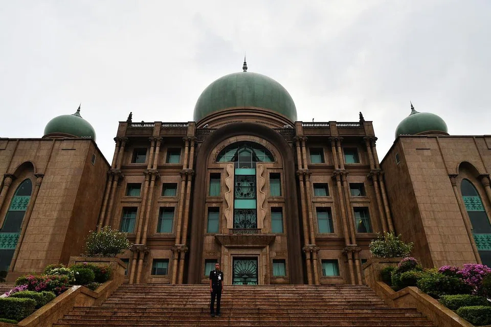 Datuk Anwar Ibrahim bersama beberapa pemimpin lain dijangka menemui Dr Mahathir pada 24 Februari 2020, di bangunan Putra Perdana, Putrajaya, yang menempatkan pejabat Perdana Menteri. - Foto: LIM YAOHUI