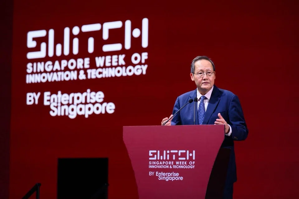 Menteri Tenaga, Perdagangan dan Perusahaan (Tenaga dan Perusahaan), Dr Tan See Leng, berucap di Minggu Inovasi dan Teknologi Singapura (Switch) yang berlangsung di Pusat Konvensyen dan Ekspo Sands pada 28 Oktober.