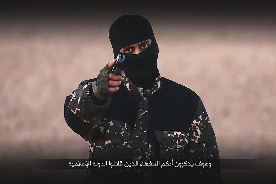 LEBIH BERBAHAYA: Kumpulan pengganas seperti ISIS kini mempunyai sumber yang besar serta bijak menggunakan media sosial untuk menarik rekrut. - Foto REUTERS