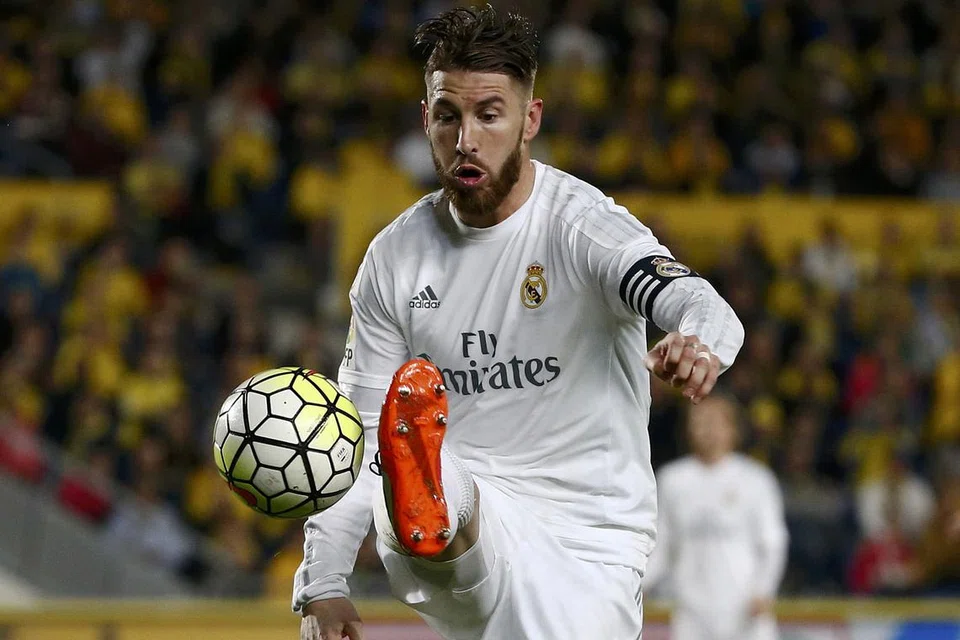 DIKAGUMI: Jurulatih Atletico Madrid, Diego Simeone amat mengagumi kapten Real Madrid, Sergio Ramos (gambar), dan menjadi pilihan ramai jurulatih di dunia. - Foto REUTERS