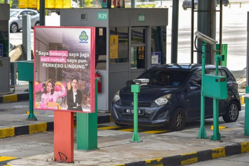 Malaysia mula laksana pembayaran tol guna pengecaman nombor plat automatik (ANPR) pada Oktober ini.