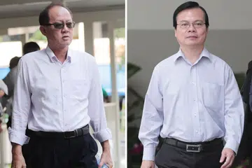MAKAN SUAP: Wong Chee Meng (kanan), bekas pengurus besar Majlis Bandaran Ang Mo Kio, menggunakan kedudukannya untuk mempengaruhi hasil keputusan tender seperti mengarahkan kakitangan mengubah markah tender agar berpihak kepada Chia Sin Lan, pengarah dua syarikat binaan. - Foto-foto BH oleh KELVIN CHNG