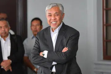 DATUK SERI DR AHMAD ZAHID HAMIDI: Jabatan Peguam Negara menghentikan semua prosiding 47 tuduhan pecah amanah, rasuah dan pengubahan wang haram terhadapnya.  