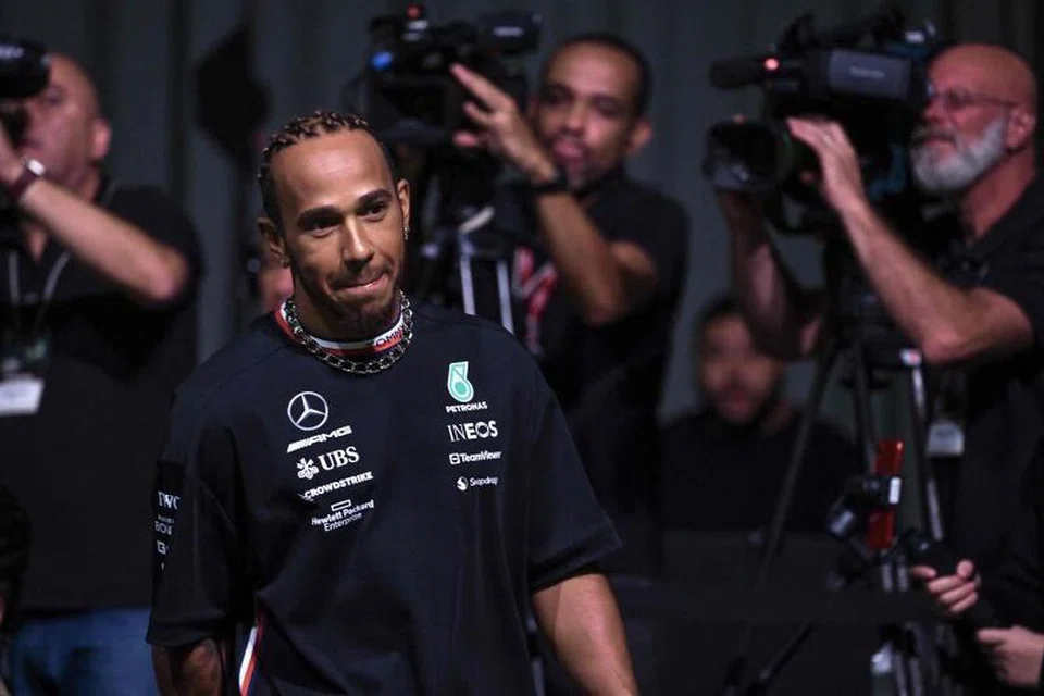 KEKAL OPTIMIS: Pemandu Mercedes, Lewis Hamilton, 38 tahun, pemandu paling berjaya dalam sejarah sukan itu dengan 103 kemenangan, kali terakhir memenangi perlumbaan Formula Satu pada 2021. 