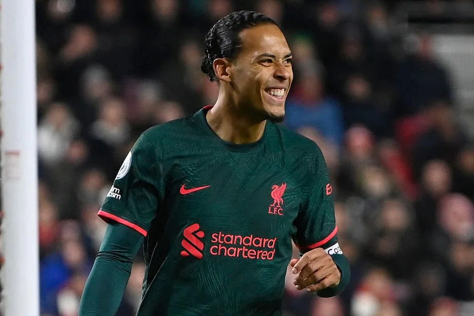 Virgil van Dijk (dari Southampton ke Liverpool)