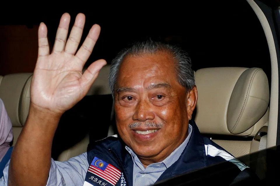 TAN SRI MUHYIDDIN: Yakin Perikatan Nasional (PN) punyai majoriti untuk bentuk kerajaan. - Foto REUTERS 
