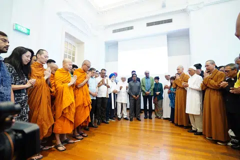 Presiden Tharman Shanmugaratnam dan isteri Puan Jane Ittogi menghadiri majlis bersama 150 pemimpin agama, anggota dan rakan Pertubuhan Antara Agama (IRO) Singapura bagi memperingati Hari IRO 2024.