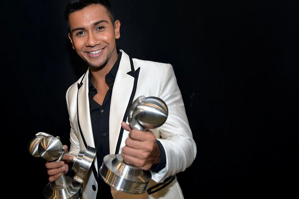 Antara artis paling menonjol dalam memanfaatkan Anugerah Planet Muzik ialah Taufik Batisah.