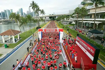 LARI BERSAMA: Hasil acara Great Eastern Women's Run 2016 akan disalur kepada Yayasan Barah Buah Dada dan Tabung Penyelidikan dan Pendidikan Kesihatan Wanita. - Foto-foto GREAT EASTERN WOMEN'S RUN