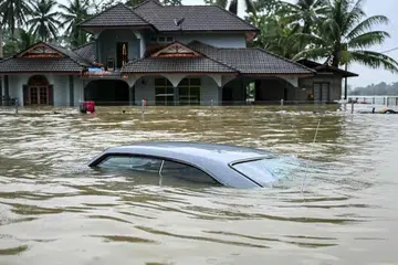Sebuah kereta tenggelam di Kelantan pada 30 November 2024, akibat banjir dek hujan lebat selama beberapa hari berturut-turut.