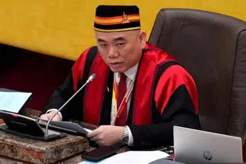 Speaker Dewan Undangan Negeri (DUN) Selangor, Encik Lau Weng San.
