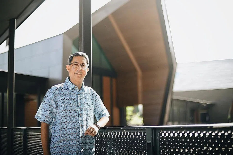 "Memandang ke depan, saya pasti kita boleh nanti-nantikan acara dan bazar perayaan yang lebih banyak dan lebih besar sedang kita melangkah ke tahap normal seterusnya." - Profesor Madya Dr Muhammad Faishal Ibrahim, Menteri Negara (Ehwal Dalam Negeri merangkap Pembangunan Negara) dan penasihat utama Wisma Geylang Serai (WGS).