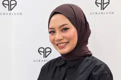 perniagaan kecantikan, kelas solekan, perkhidmatan pengantin