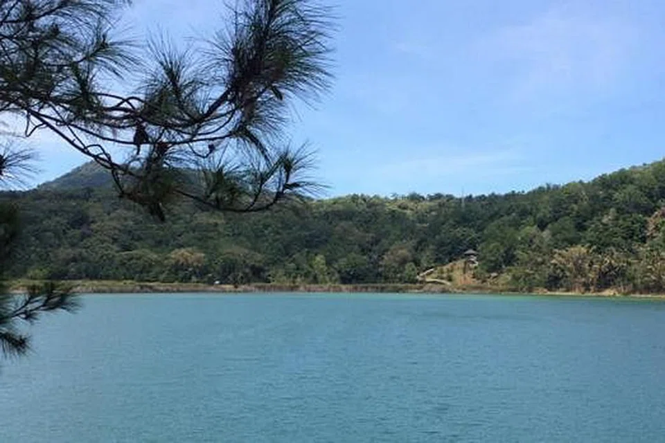 NYAMAN: Satu sudut pemandangan indah dari beberapa danau yang ada di Manado.