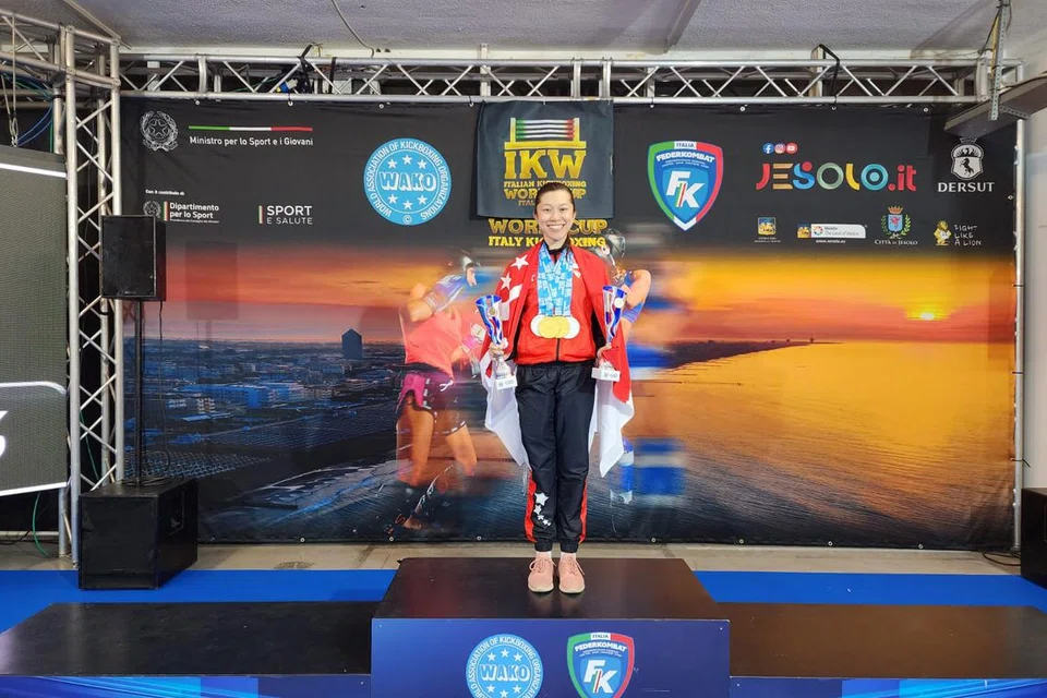 KEMENANGAN HEBAT: Valencia Yip, atlet tinju tendang wanita pertama Singapura merangkul empat pingat secara keseluruhan, dua pingat emas dan dua pingat perak di Piala Dunia Italy 2023.