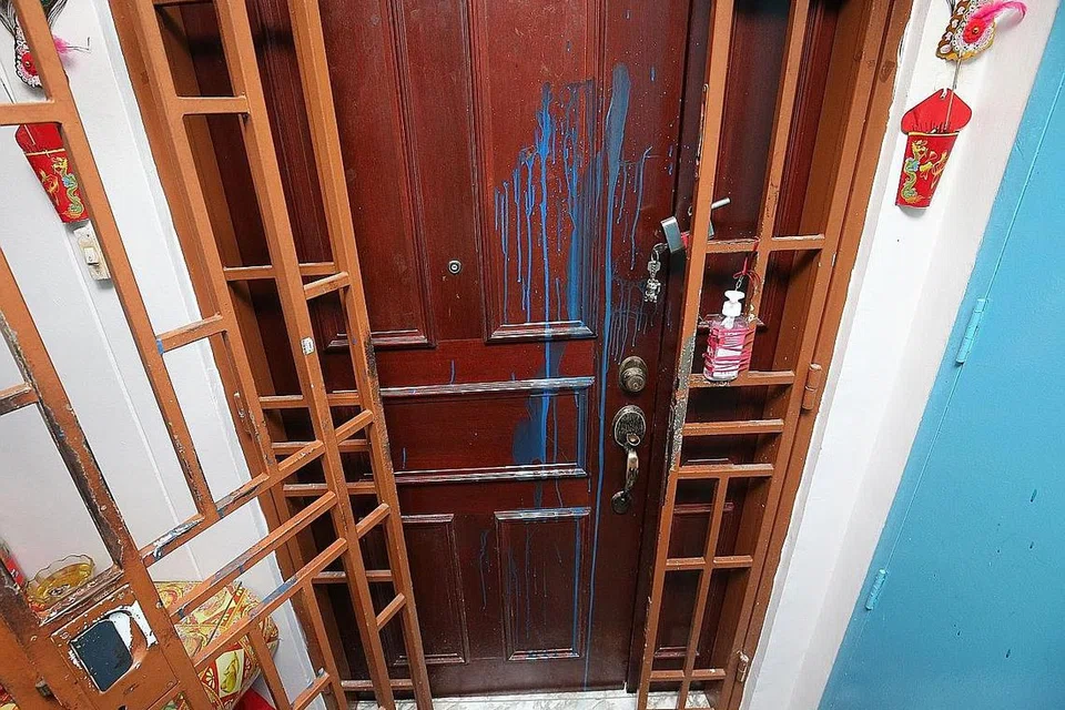 GANGGU ORANG BERHUTANG: Menurut polis, siasatan awal menunjukkan 15 daripada 166 suspek telah melakukan gangguan di rumah orang berhutang. - Foto fail