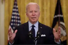 PRESIDEN BIDEN: Agensi perisikan harus melipatgandakan usaha mengumpulkan dan menganalisis maklumat yang boleh membuat kesimpulan yang pasti.- Foto REUTERS
