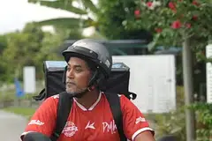 SELESA DEPAN KAMERA : KJ berlakon jadi penghantar untuk produk daging, tunjuk bakat berlakon