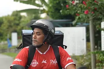 SELESA DEPAN KAMERA : KJ berlakon jadi penghantar untuk produk daging, tunjuk bakat berlakon