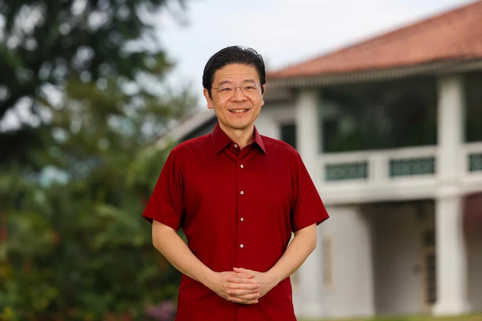 Menyampaikan Amanat Hari Kebangsaan sulung beliau selaku Perdana Menteri dari Sri Temasek di Istana pada 8 Ogos, Encik Lawrence Wong ketengahkan strategi pemerintah untuk bekerjasama dengan rakyat, termasuk dalam mempertingkat usaha memastikan kos sara hidup stabil.