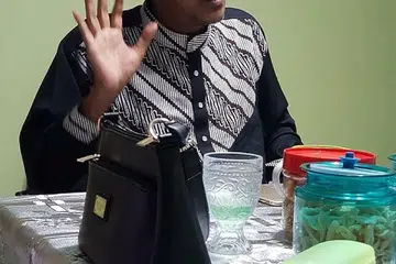 ALLAHYARHAM ZAIDY NANDIR: Penggiat Bahasa Melayu ini meninggal dunia baru-baru ini. - Foto ihsan DZAINON NANDIR