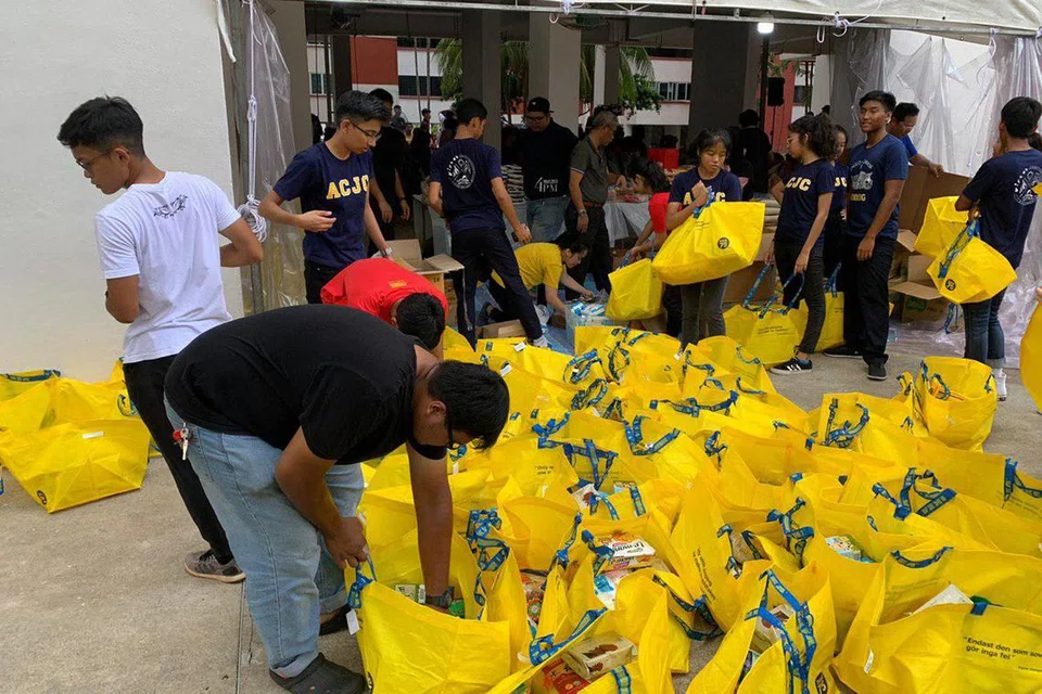Sifat-sifat Sayidatina Sofiyyah seperti suka membantu dan berhati emas, harus kita tanam dalam diri kita dan dijadikan contoh bagi anak-anak muda di luar sana.