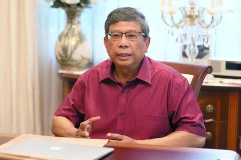 TIDAK BOLEH BERPIHAK: Encik Mohamed Salleh Marican berkata Presiden Dipilih tidak dapat memenuhi tugas Perlembagaan dengan baik jika terikat dengan sokongan daripada mana-mana parti politik.