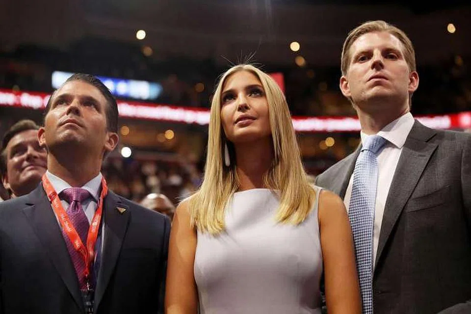 Anak Encik Donald Trump, (dari kiri) Encik Donald Trump Jr, Cik Ivanka Trump dan Encik Eric Trump, mengambil bahagian dalam konvensyen kebangsaan Republikan. 